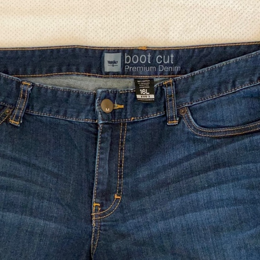 Dark rinse boot cut jeans